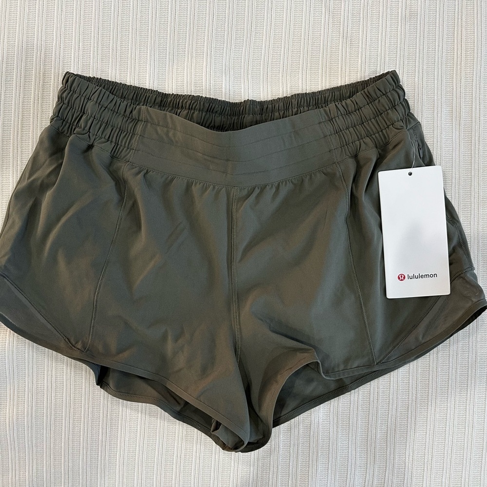 Lululemon Hotty Hot High Rise 2.5” Shorts, Size 10, NWT, Army Green